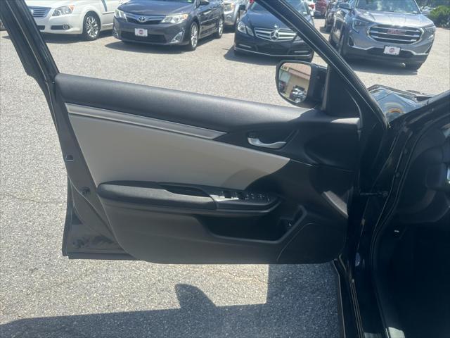 Photo of 2018 Crystal Black Pearl Honda Civic