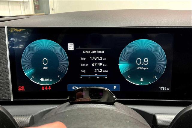 Photo of 2025 Hampton Gray Hyundai SANTA CRUZ