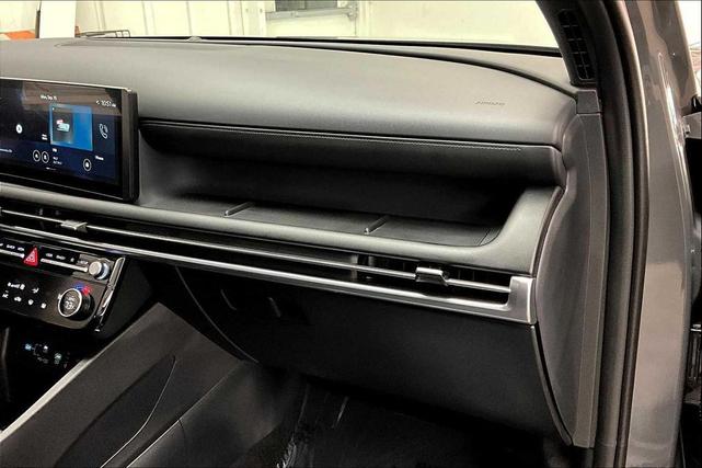 Photo of 2025 Hampton Gray Hyundai SANTA CRUZ