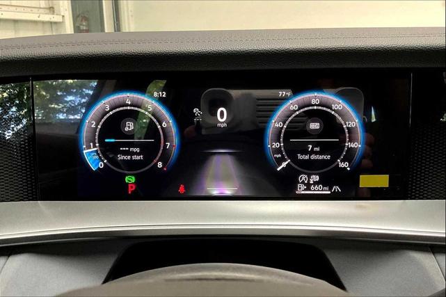 Photo of 2025 Opal White Pearl Volkswagen Tiguan