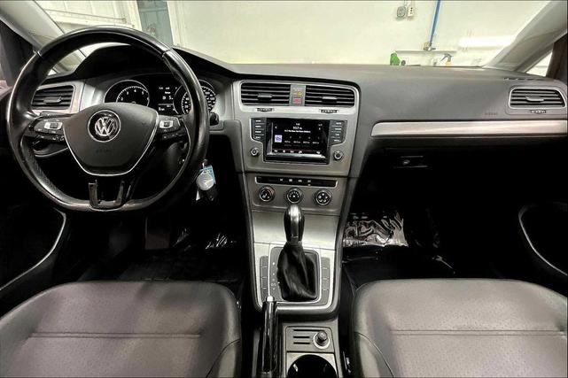 Photo of 2015 Tungsten Silver Metallic Volkswagen Golf
