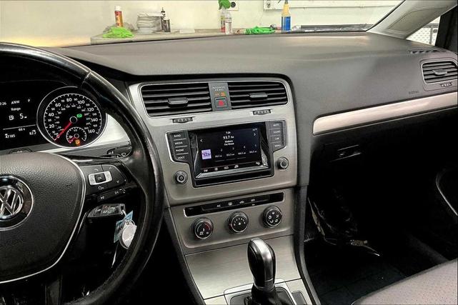 Photo of 2015 Tungsten Silver Metallic Volkswagen Golf
