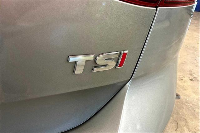 Photo of 2015 Tungsten Silver Metallic Volkswagen Golf