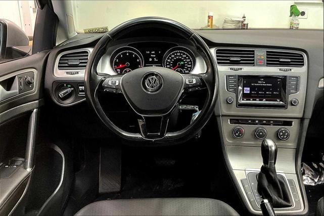 Photo of 2015 Tungsten Silver Metallic Volkswagen Golf