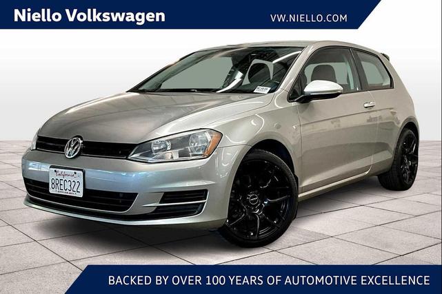 Photo of 2015 Tungsten Silver Metallic Volkswagen Golf