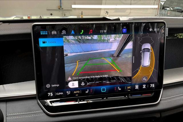Photo of 2025 Opal White Pearl Volkswagen Tiguan