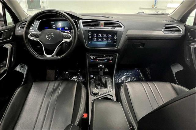 Photo of 2022 Platinum Gray Metallic Volkswagen Tiguan