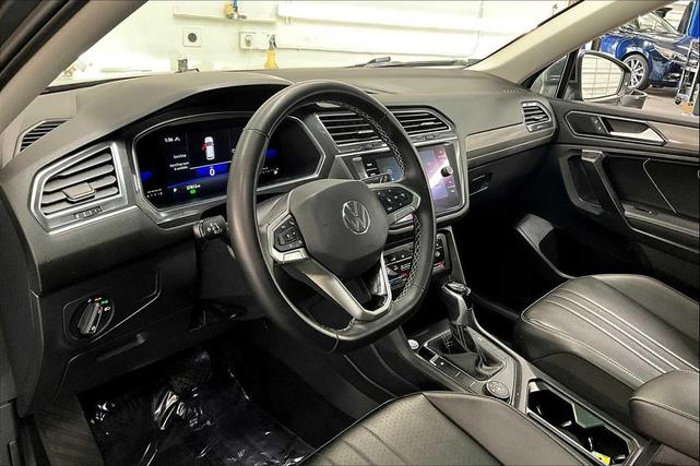 Photo of 2022 Platinum Gray Metallic Volkswagen Tiguan
