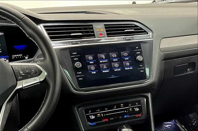Photo of 2022 Platinum Gray Metallic Volkswagen Tiguan
