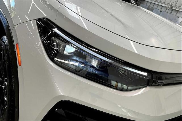 Photo of 2025 Opal White Pearl Volkswagen Tiguan