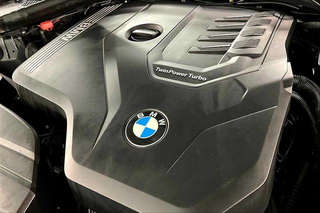 Photo of 2024 Skyscraper Grey Metallic BMW 330