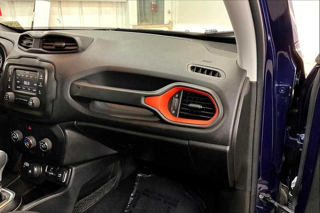Photo of 2018 Jetset Blue Jeep Renegade