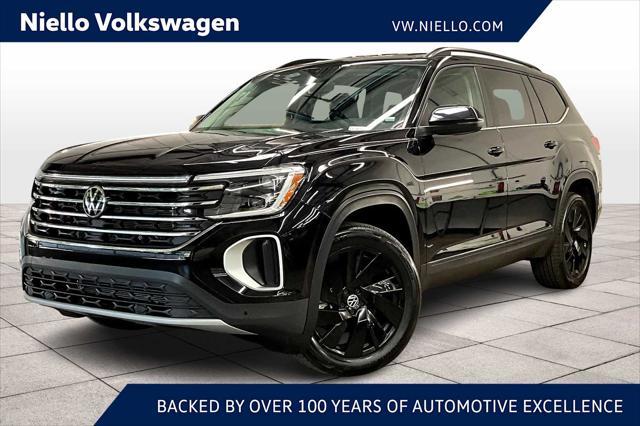 Photo of 2025 Deep Black Pearl Volkswagen Atlas