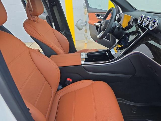 Photo of 2025 Polar White Mercedes-Benz GLC 350e