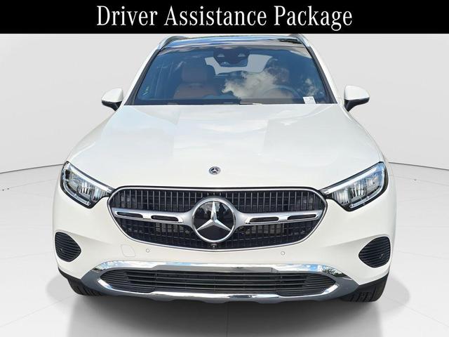 Photo of 2025 Polar White Mercedes-Benz GLC 350e