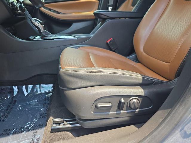 Photo of 2021 Satin Steel Metallic Buick Encore GX