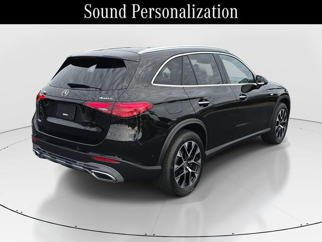 Photo of 2025 Obsidian Black Metallic Mercedes-Benz GLC 350e