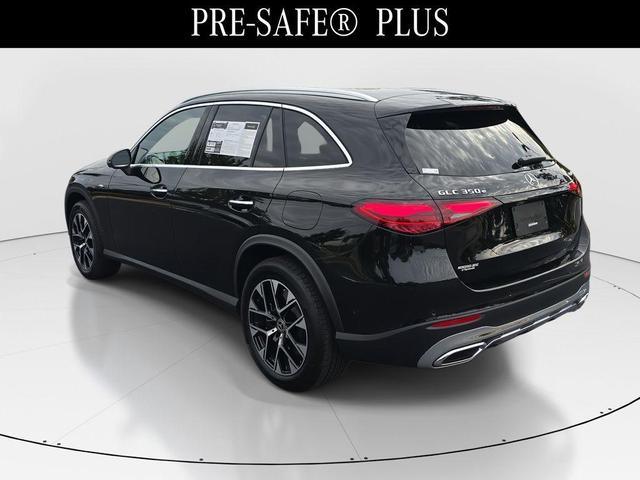 Photo of 2025 Obsidian Black Metallic Mercedes-Benz GLC 350e