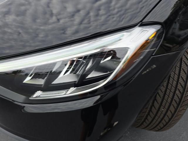 Photo of 2025 Obsidian Black Metallic Mercedes-Benz GLC 350e