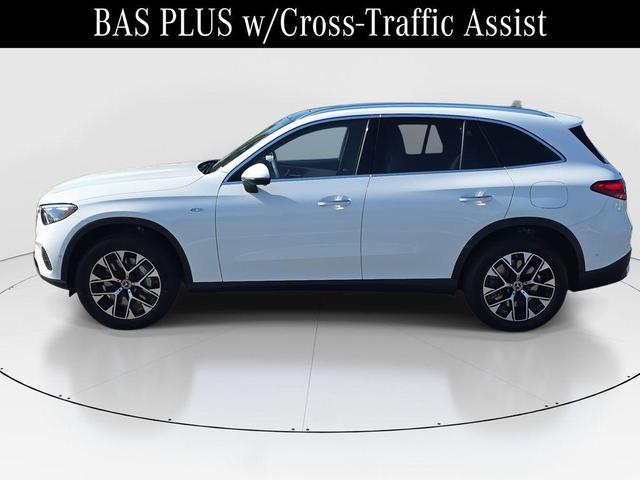 Photo of 2025 Polar White Mercedes-Benz GLC 350e