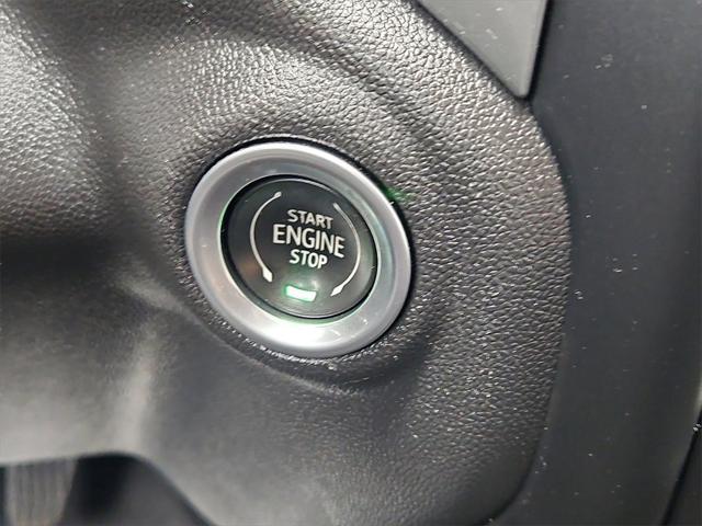 Photo of 2021 Silver Ice Metallic Chevrolet Silverado 1500