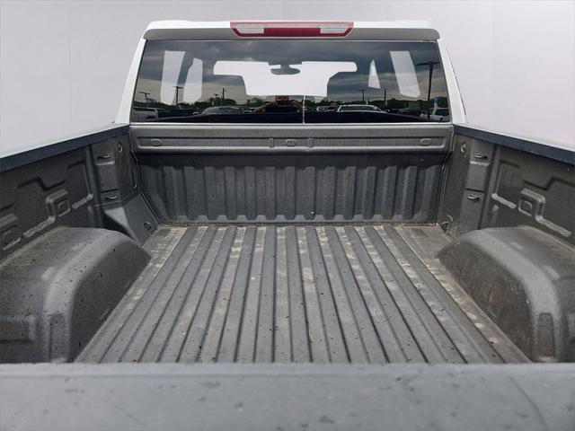 Photo of 2021 Silver Ice Metallic Chevrolet Silverado 1500