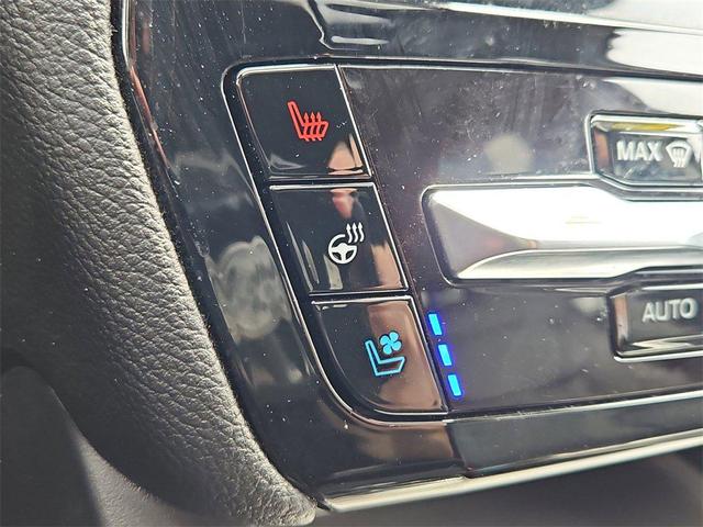 Photo of 2022 Carbonized Gray M Ford Explorer