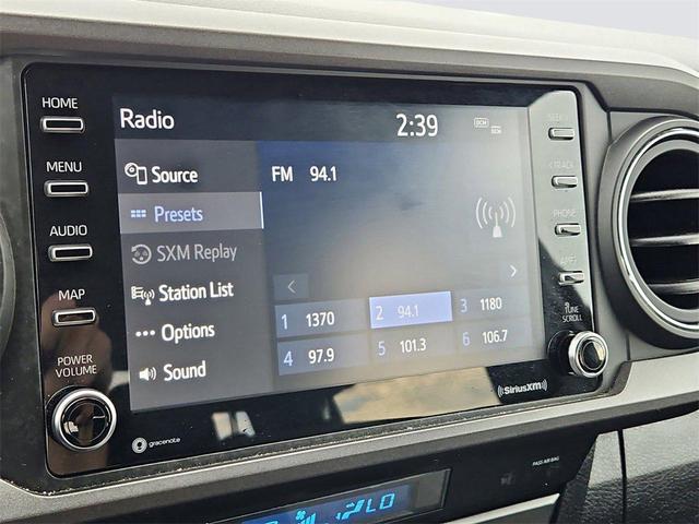 Photo of 2022 White Toyota Tacoma