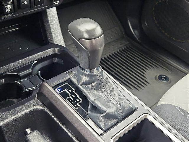 Photo of 2022 White Toyota Tacoma