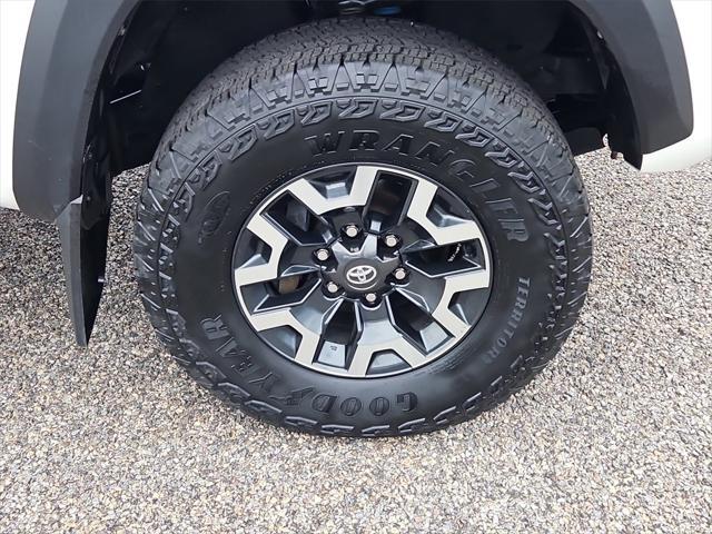 Photo of 2022 White Toyota Tacoma