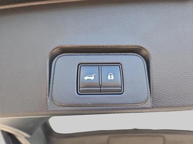 Photo of 2022 Brilliant Silver Metallic Nissan Rogue
