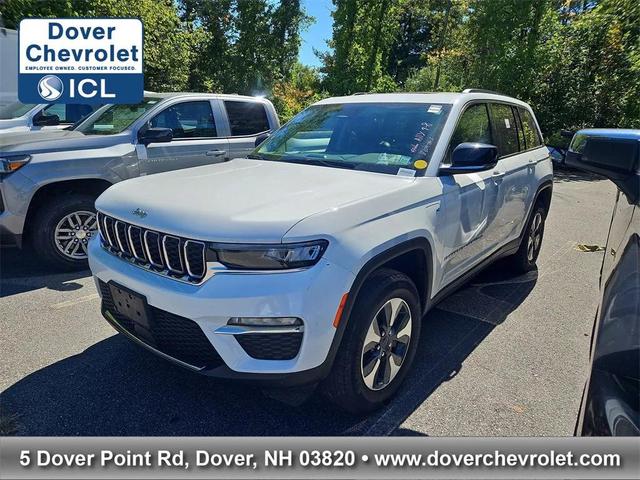 Photo of 2023 Bright White Clearcoat Jeep Grand Cherokee 4xe