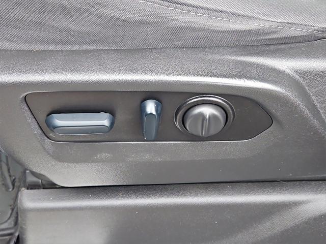 Photo of 2022 Summit White Chevrolet Silverado 2500