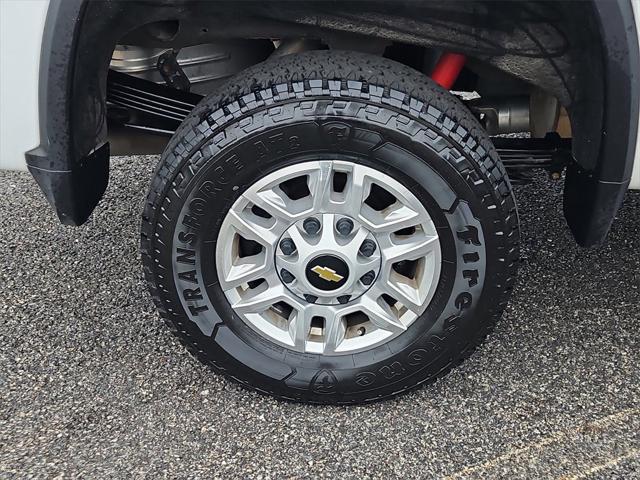 Photo of 2022 Summit White Chevrolet Silverado 2500