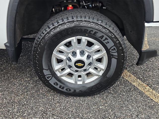 Photo of 2022 Summit White Chevrolet Silverado 2500