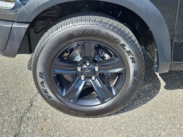 Photo of 2022 Diamond Black Cry RAM 1500 Classic