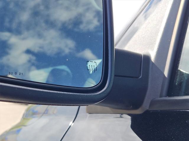 Photo of 2022 Diamond Black Cry RAM 1500 Classic