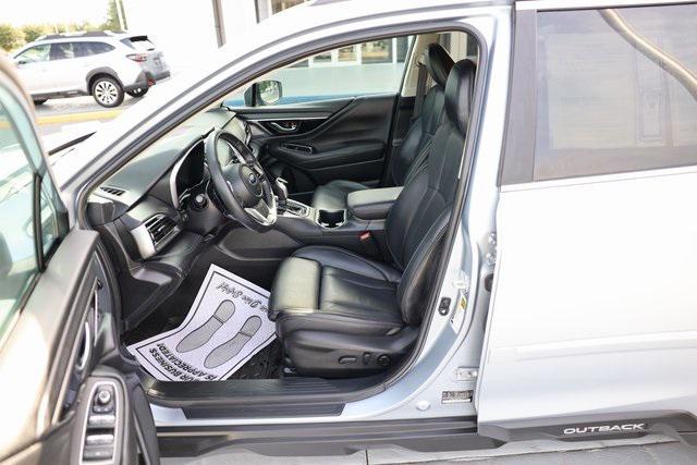 Photo of 2021 Ice Silver Metallic Subaru Outback