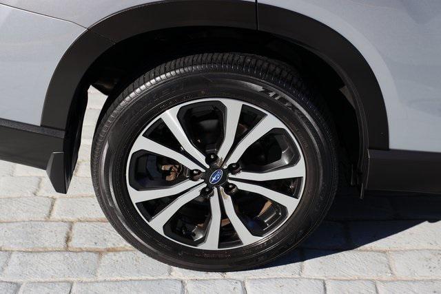 Photo of 2020 Ice Silver Metallic Subaru Forester