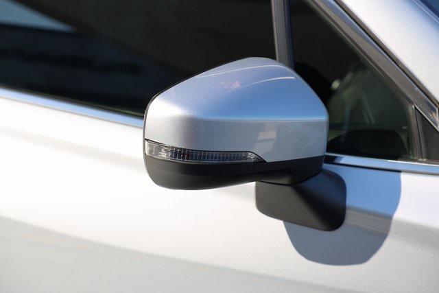 Photo of 2020 Ice Silver Metallic Subaru Forester