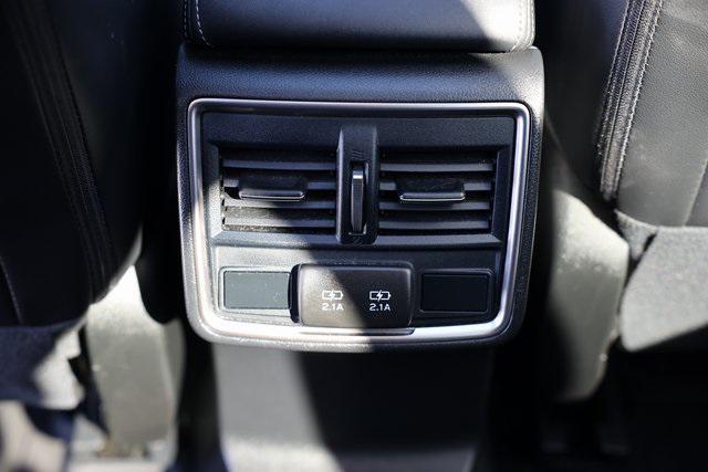 Photo of 2020 Ice Silver Metallic Subaru Forester