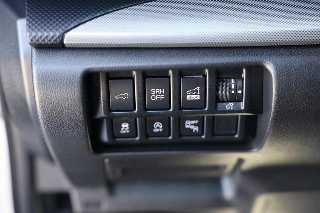 Photo of 2020 Ice Silver Metallic Subaru Forester