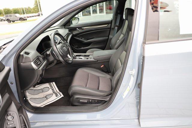 Photo of 2022 Sonic Gray Pearl Honda Accord