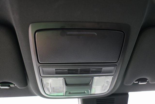 Photo of 2022 Sonic Gray Pearl Honda Accord