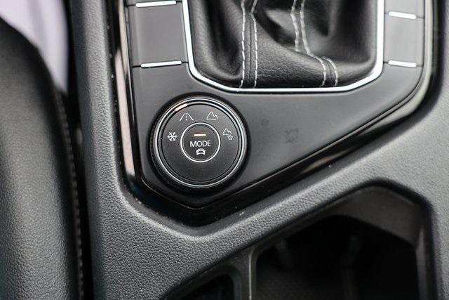 Photo of 2023 Gray Volkswagen Taos
