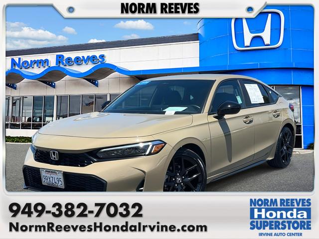 Photo of 2025 Sand Dune Pearl Honda Civic