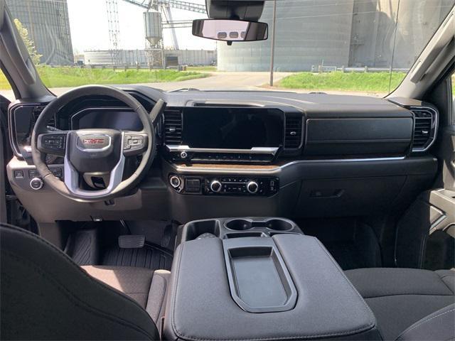 Photo of 2024 Onyx Black GMC Sierra 1500