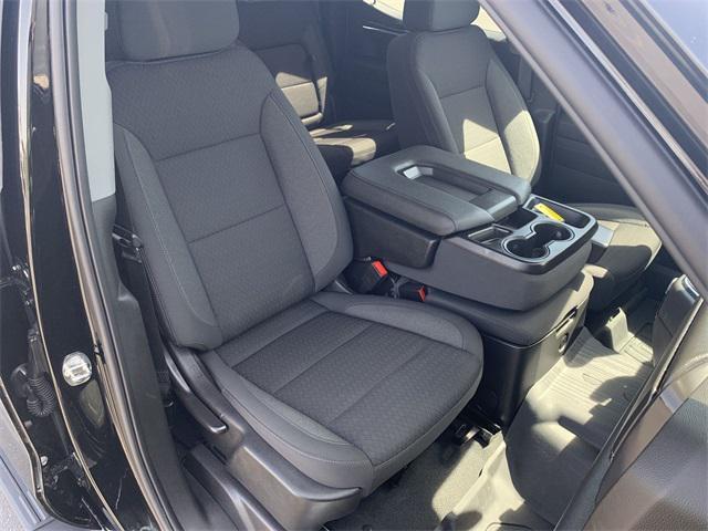 Photo of 2024 Onyx Black GMC Sierra 1500