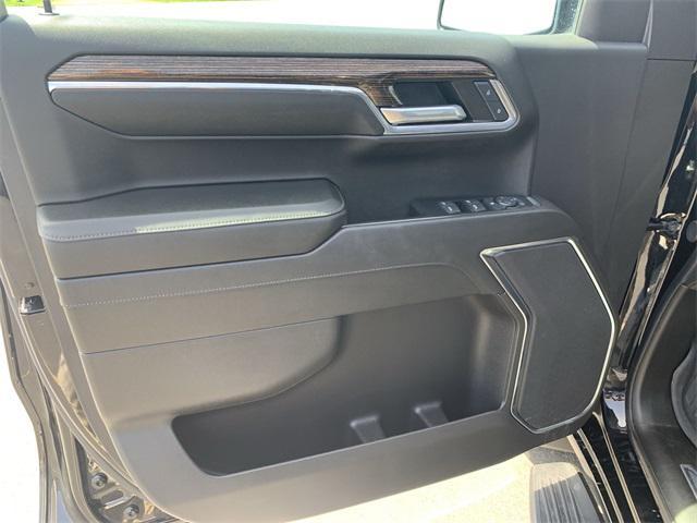 Photo of 2024 Onyx Black GMC Sierra 1500