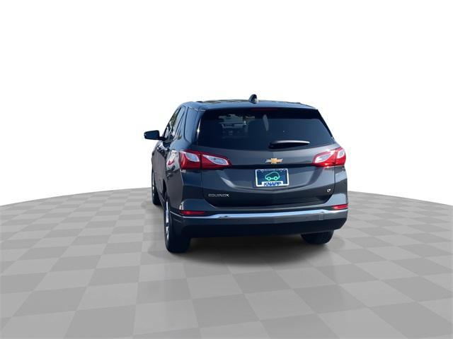 Photo of 2018 Nightfall Gray Metallic Chevrolet Equinox